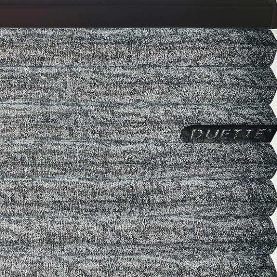 Teba DUETTE Wabenplissee Metallic Struktur Silber Stoffdetails